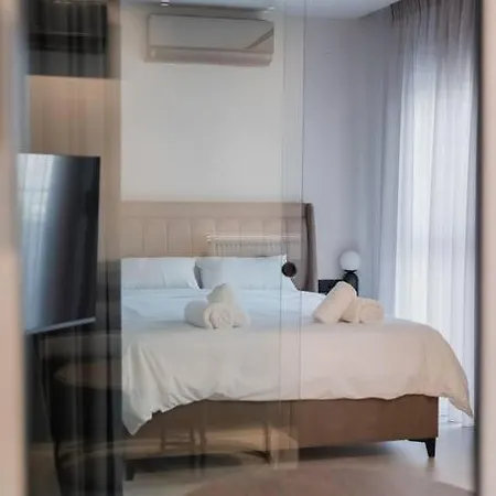 Apartment Id Residences 301 *